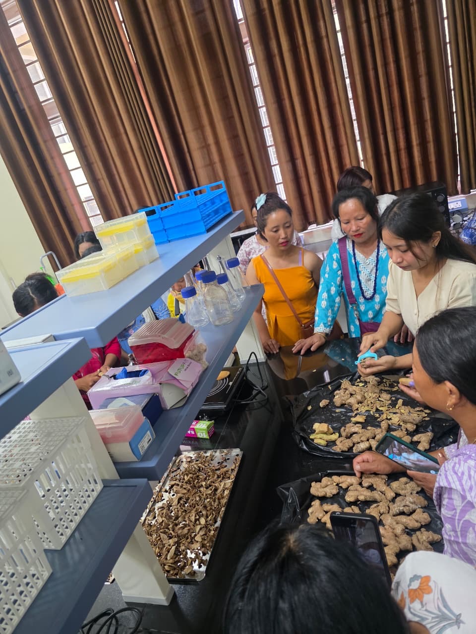 f5bfb3f9-e124-4cec-9549-6343405e2129